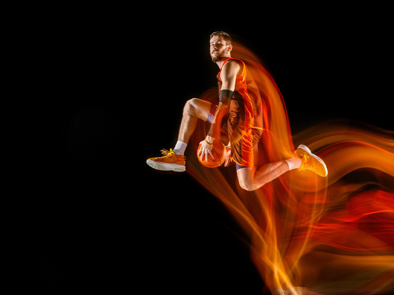 浓眉谈欧文何时回归：给他足够时间恢复我们等他回来